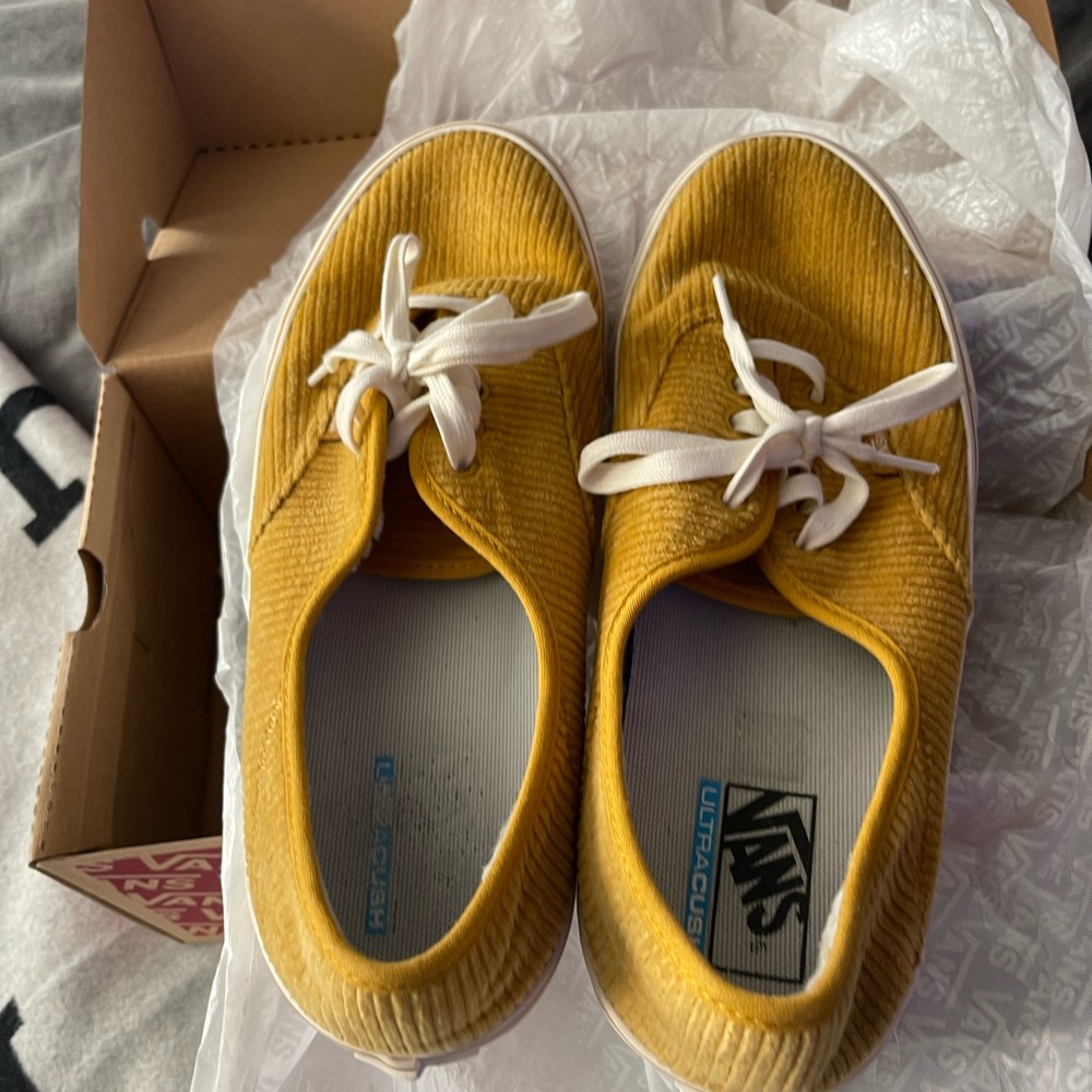 Vans size 12 - Picture 2 of 4